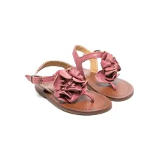Сандалии с оборками
