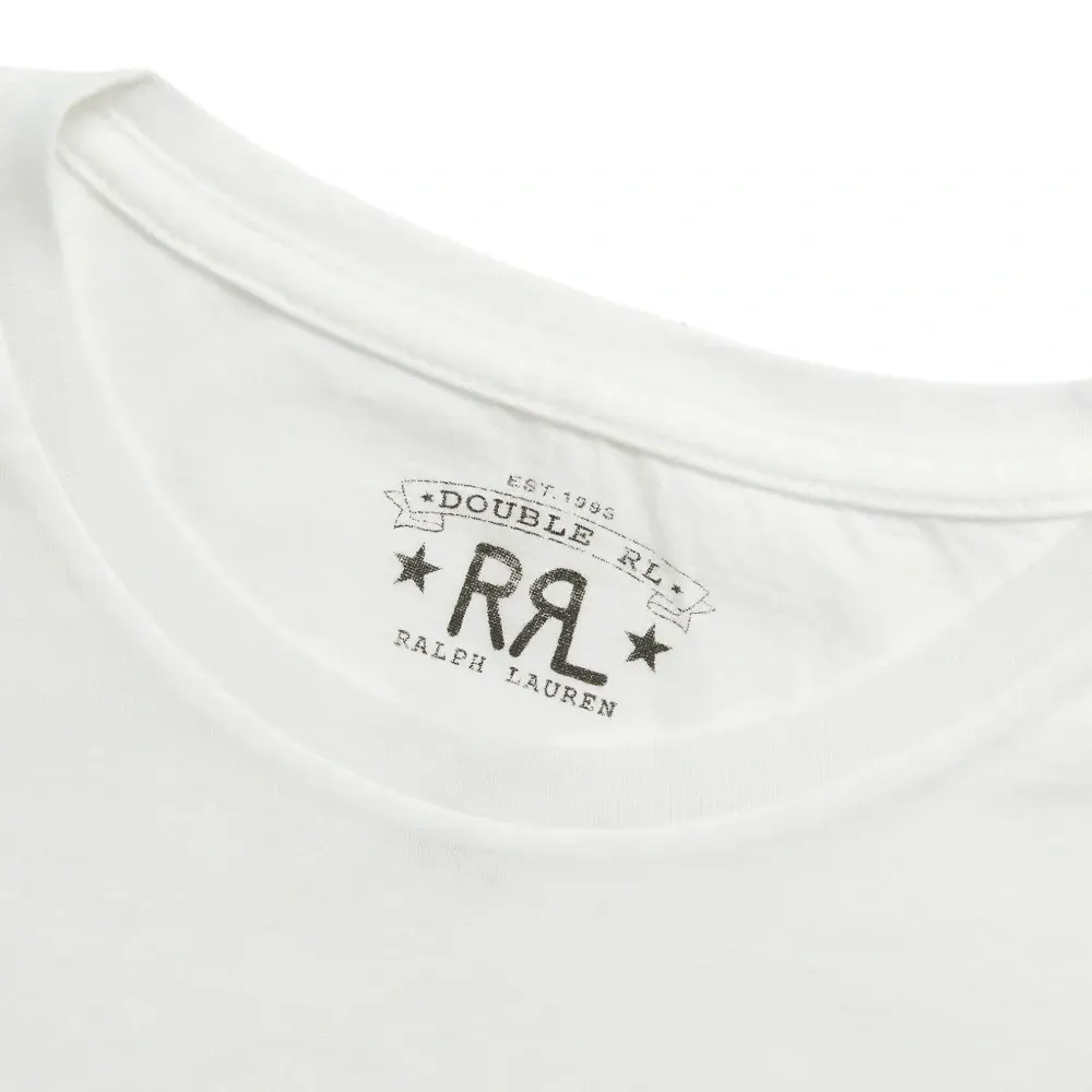 Футболка с логотипом