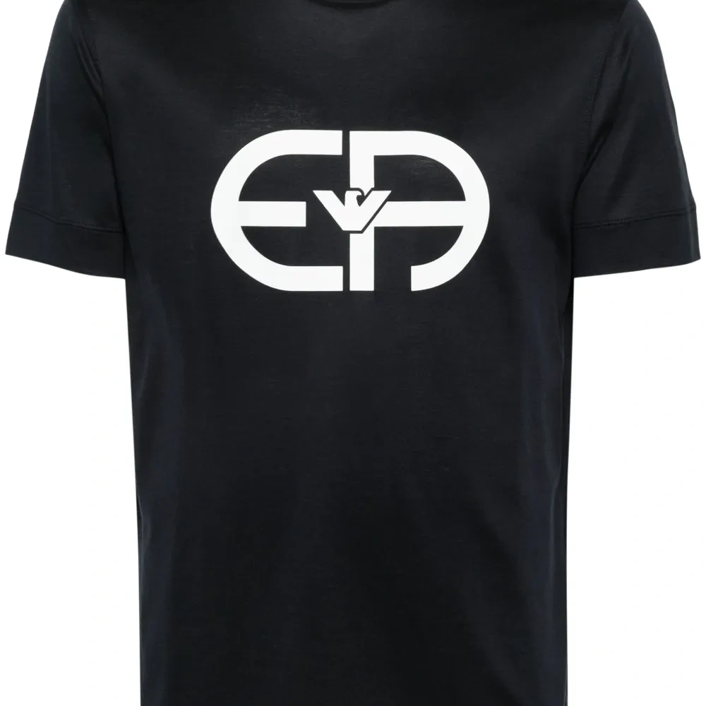 Футболка с логотипом