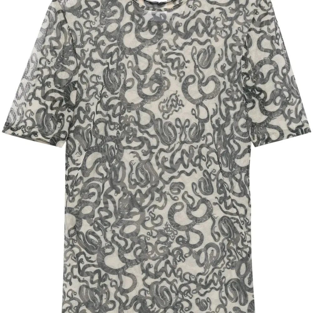 Полупрозрачная футболка с принтом