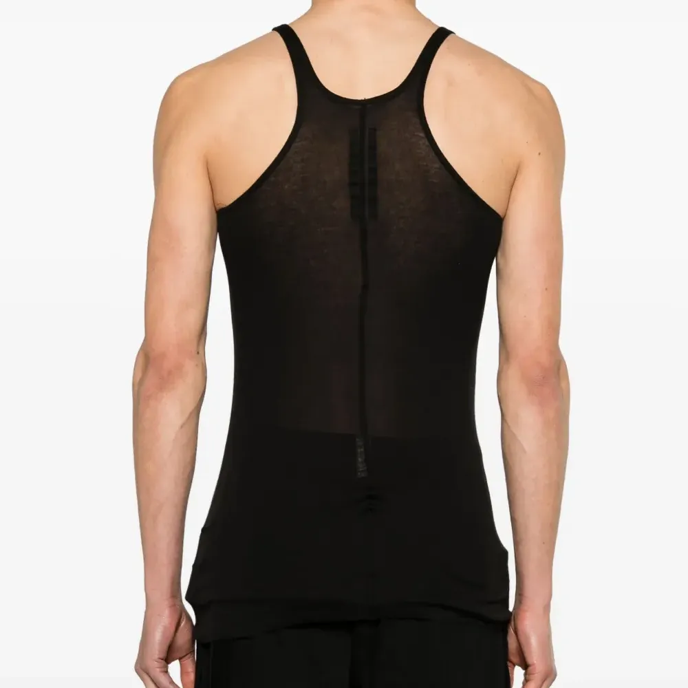 Топ без рукавов