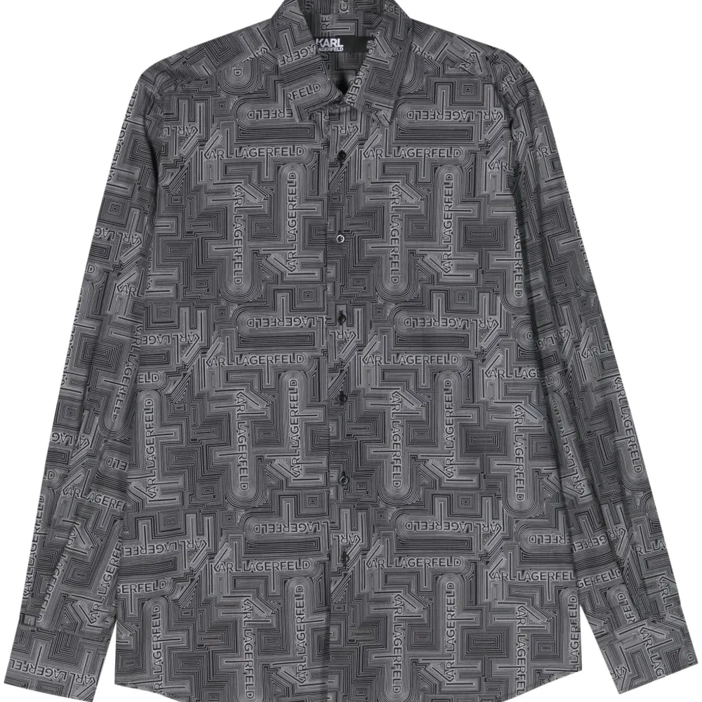 Рубашка с логотипом