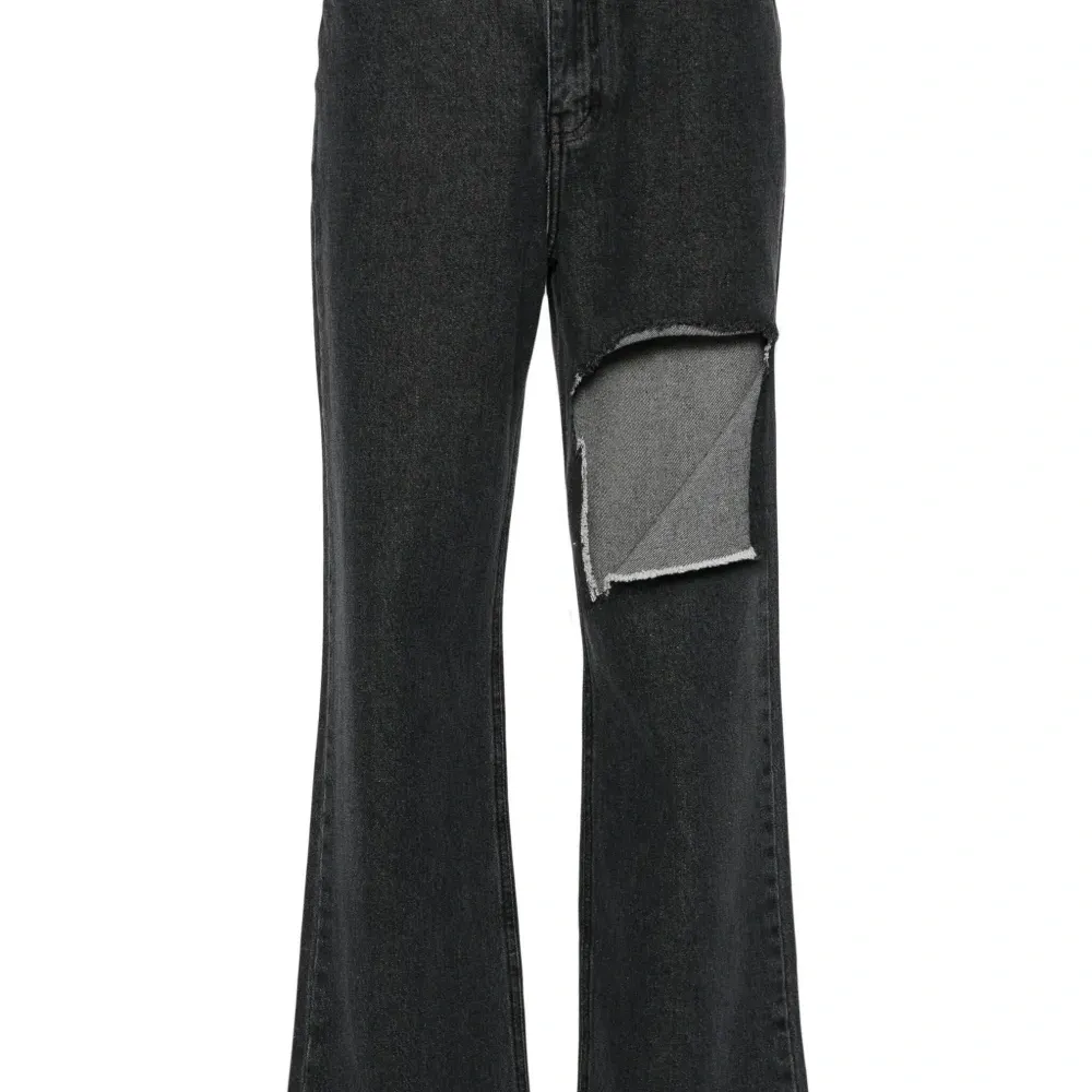 Джинсы широкого кроя с завышенной талией Джинсы широкого кроя с завышенной талией