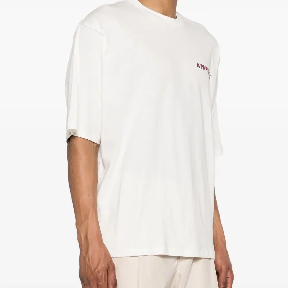 Футболка с логотипом