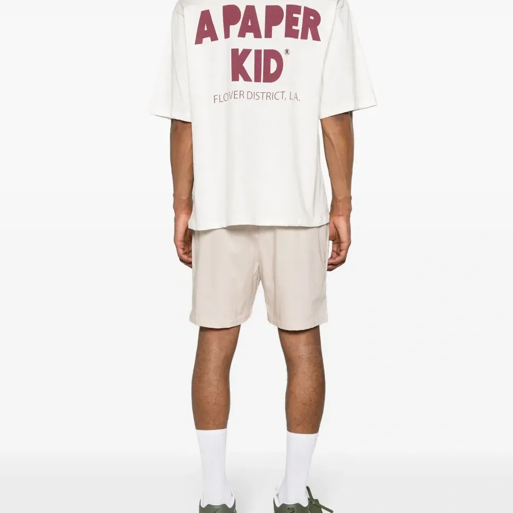 Футболка с логотипом