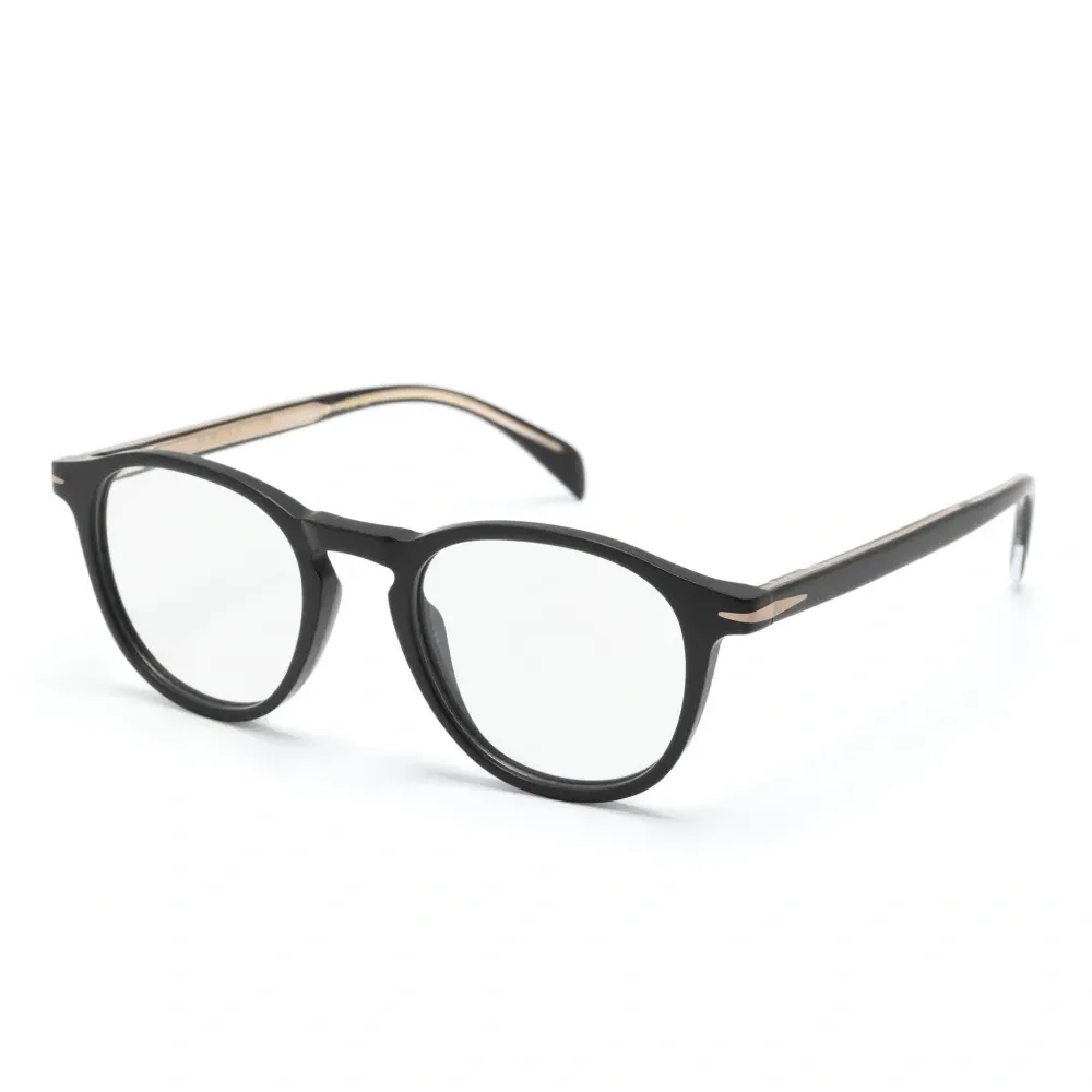 Очки в круглой оправе