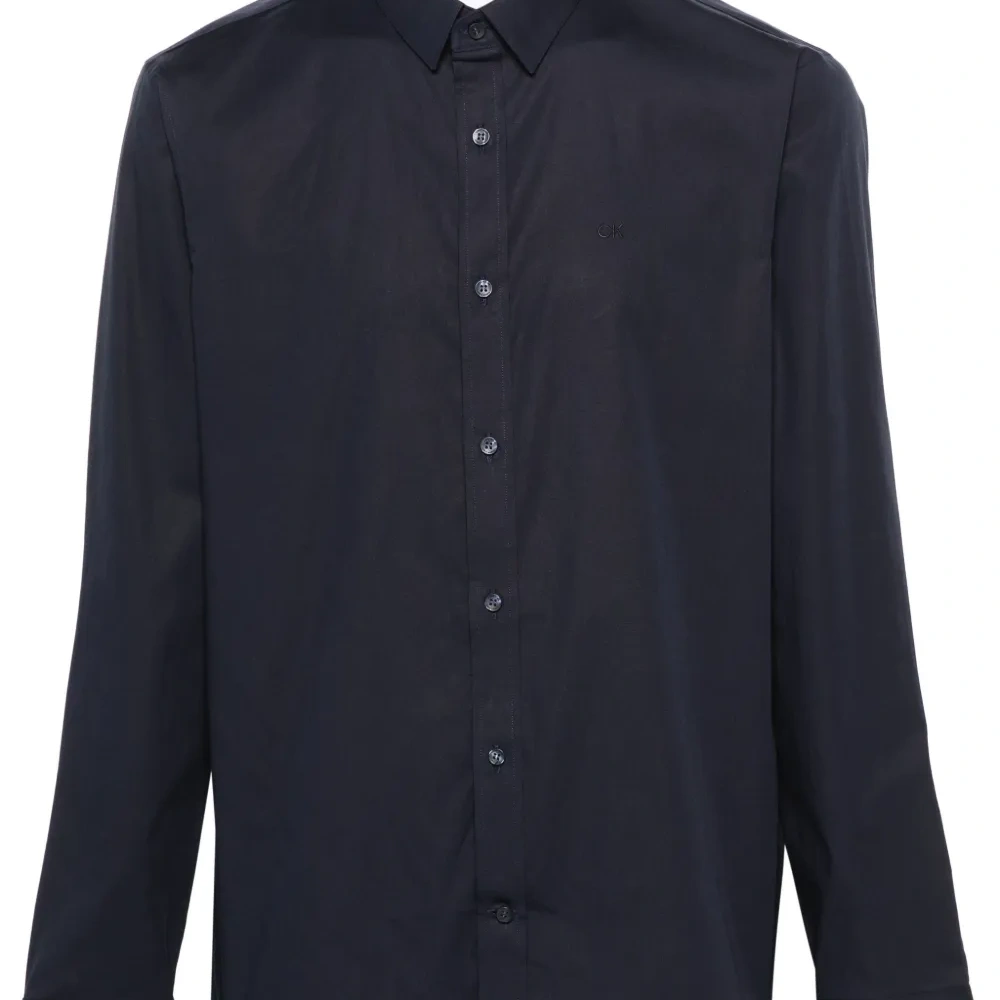 Рубашка с вышитой монограммой