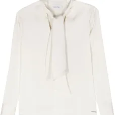 Атласная блузка с бантом Атласная блузка с бантом