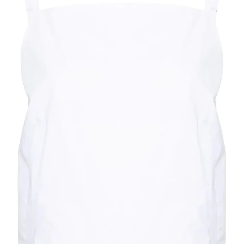 Топ без рукавов