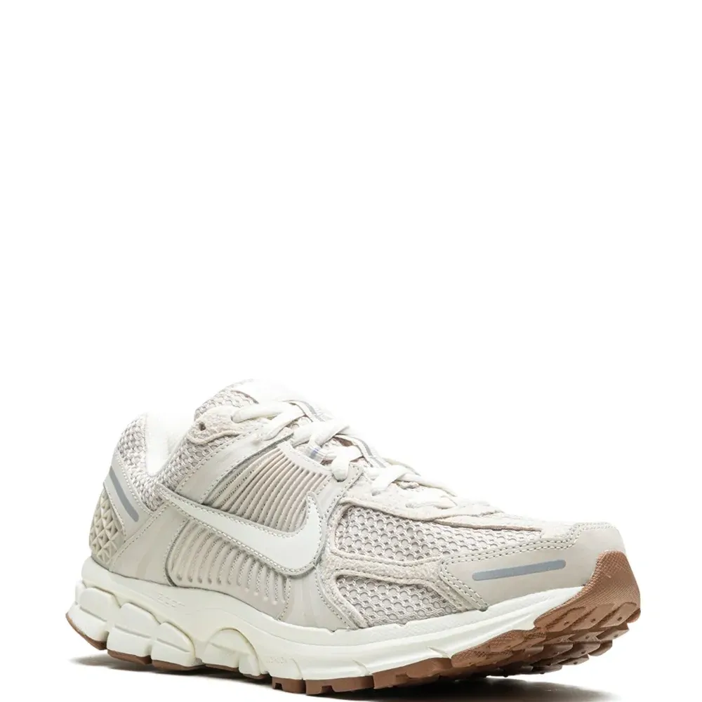 Кроссовки Zoom Vomero 5 Light Orewood/Brown