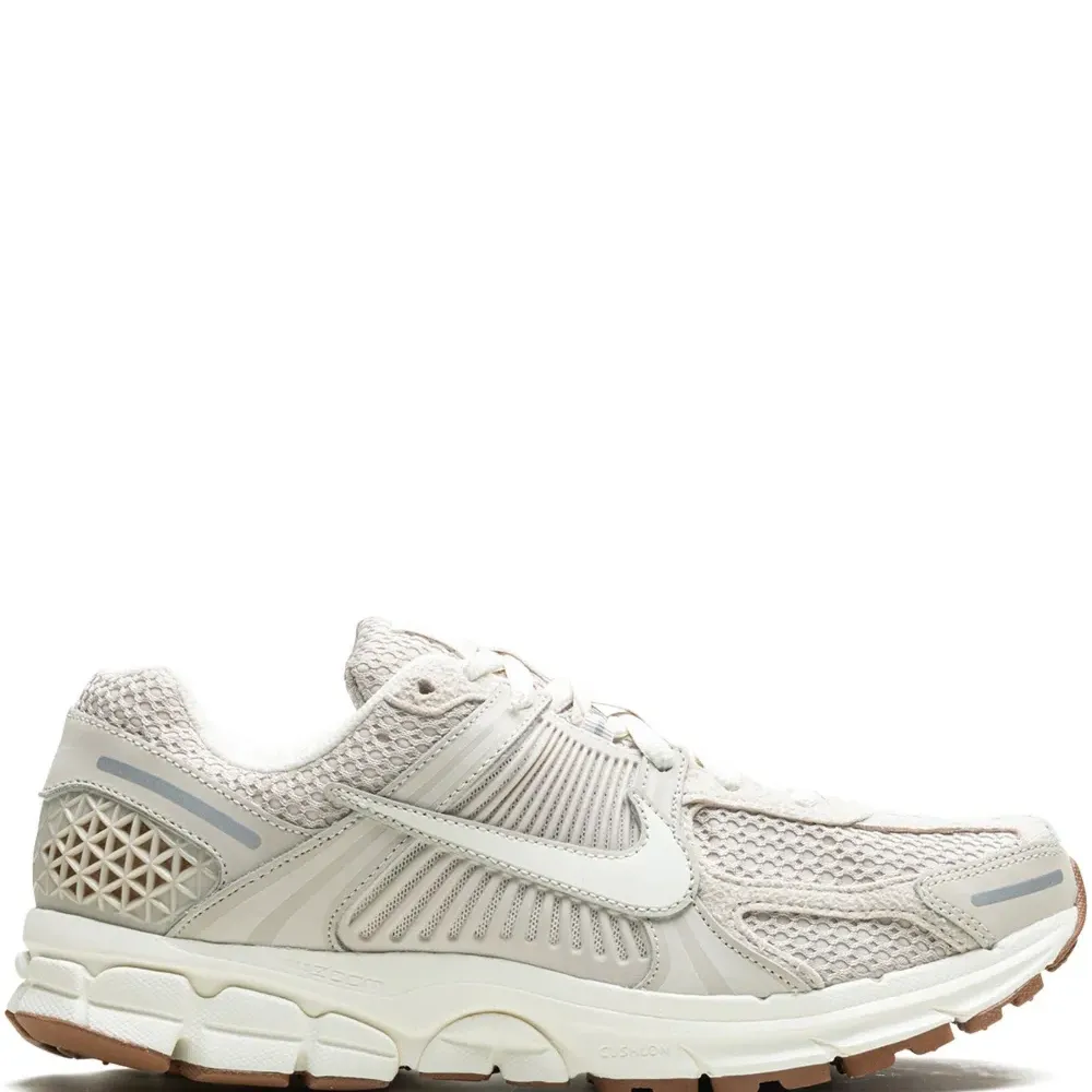 Кроссовки Zoom Vomero 5 Light Orewood/Brown