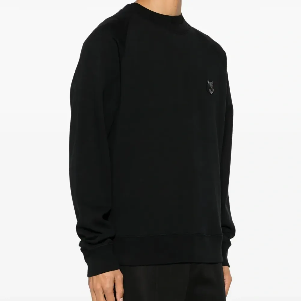 Толстовка с нашивкой