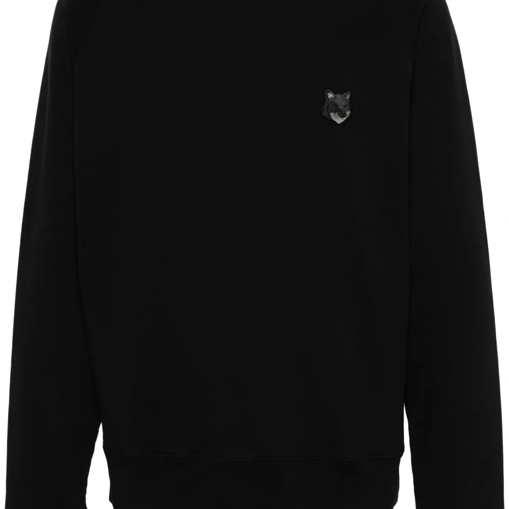 Толстовка с нашивкой