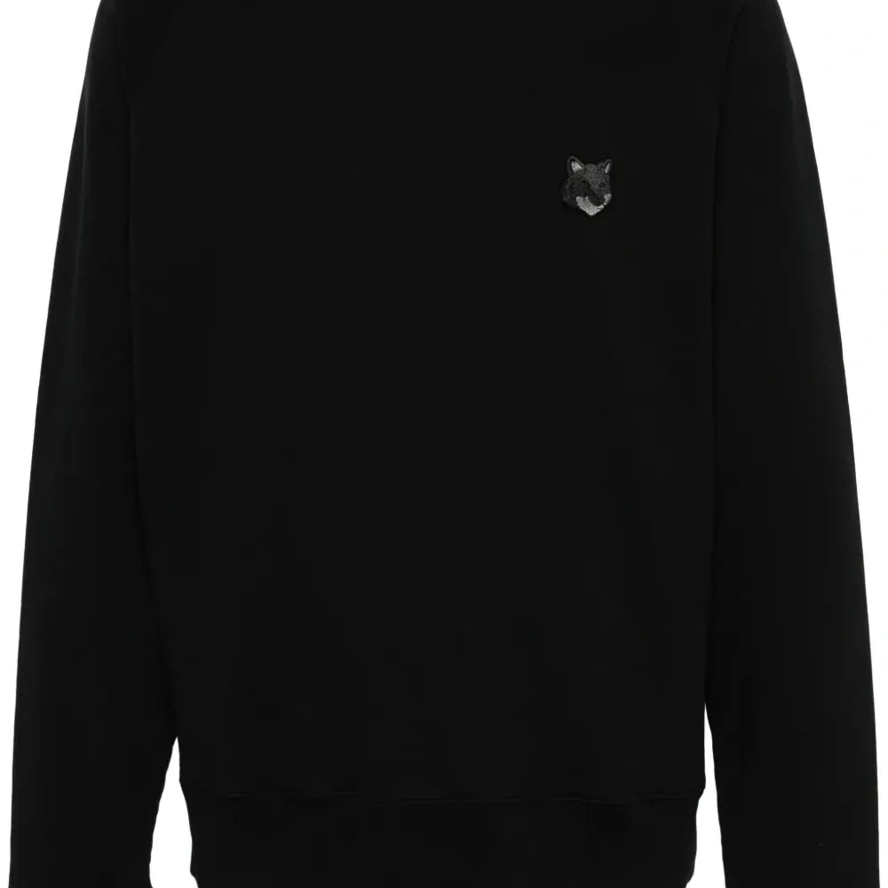 Толстовка с нашивкой