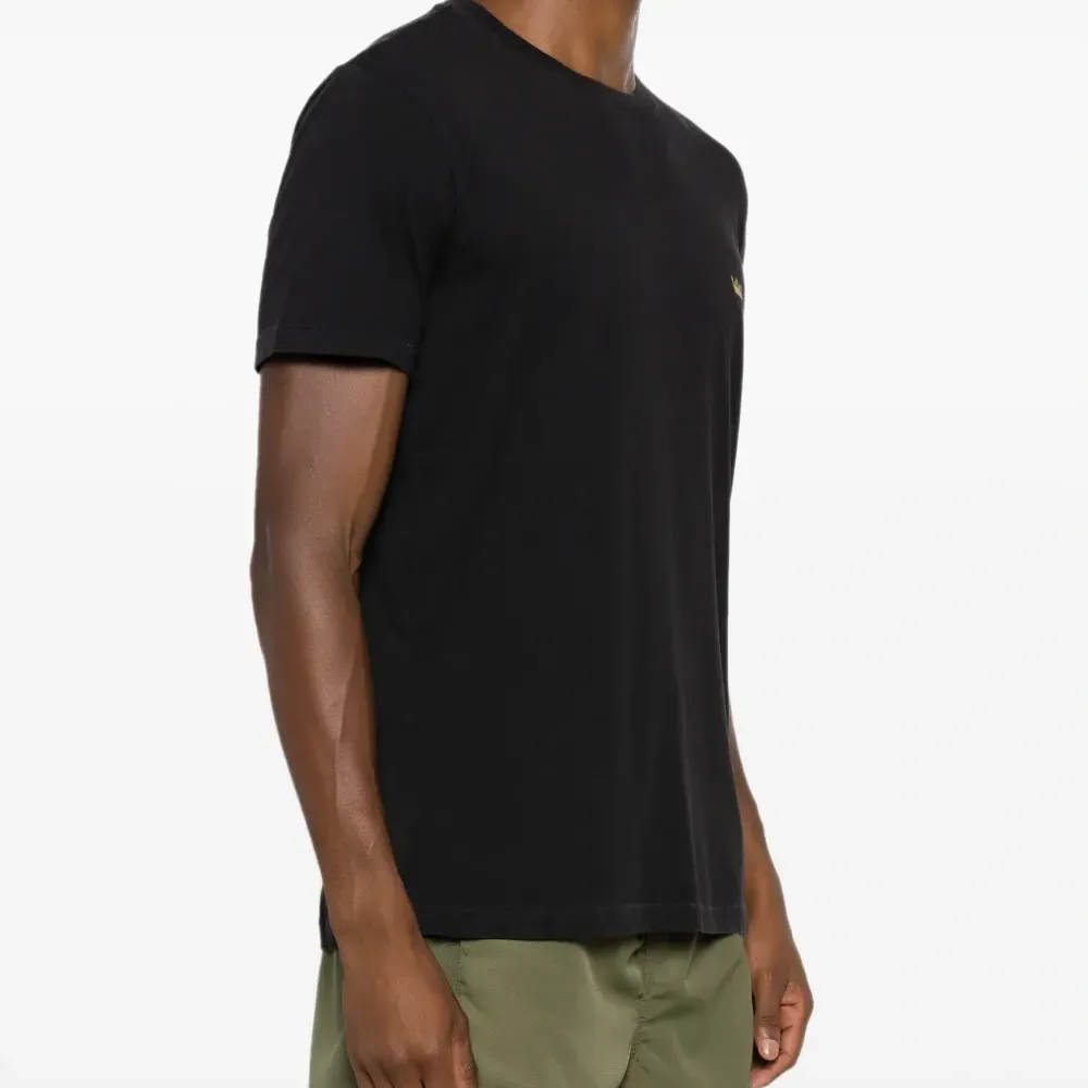 Футболка с логотипом