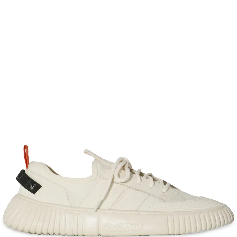 Кожаные кроссовки