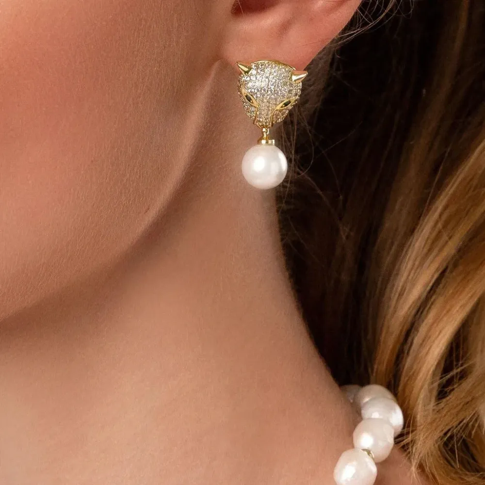Позолоченные серьги-подвески Panther с жемчугом