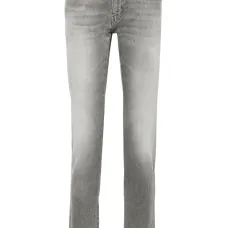 Узкие джинсы средней посадки