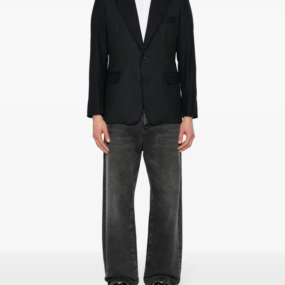 Шерстяной пиджак в тонкую полоску