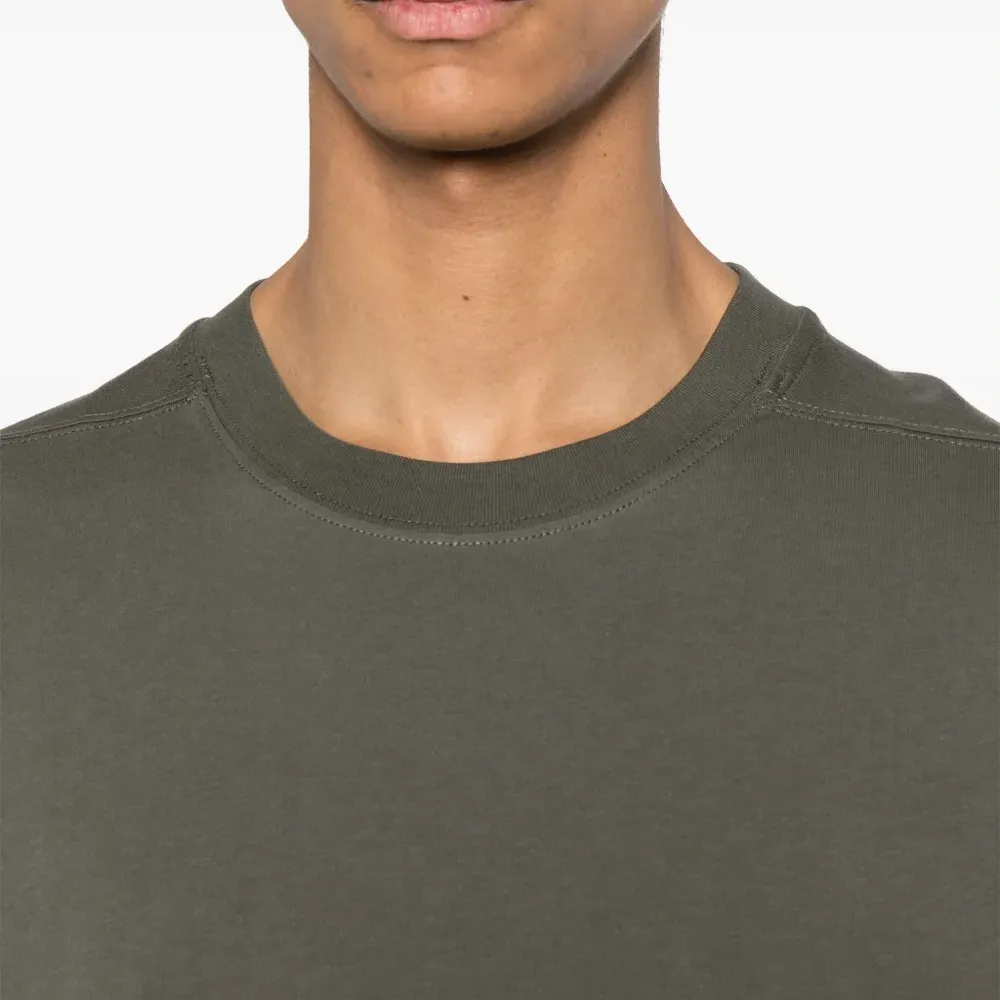 Футболка с круглым вырезом