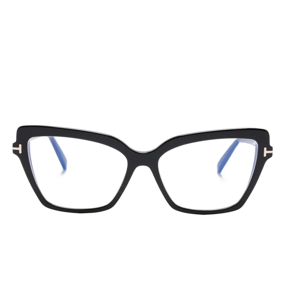 Очки в оправе 'кошачий глаз'