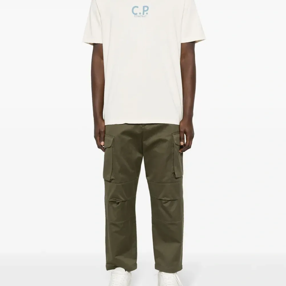 Футболка с логотипом Футболка с логотипом