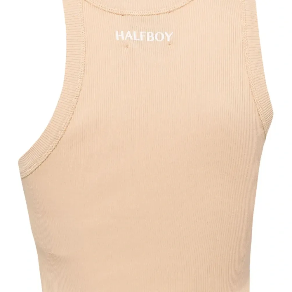 Топ с вышитым логотипом