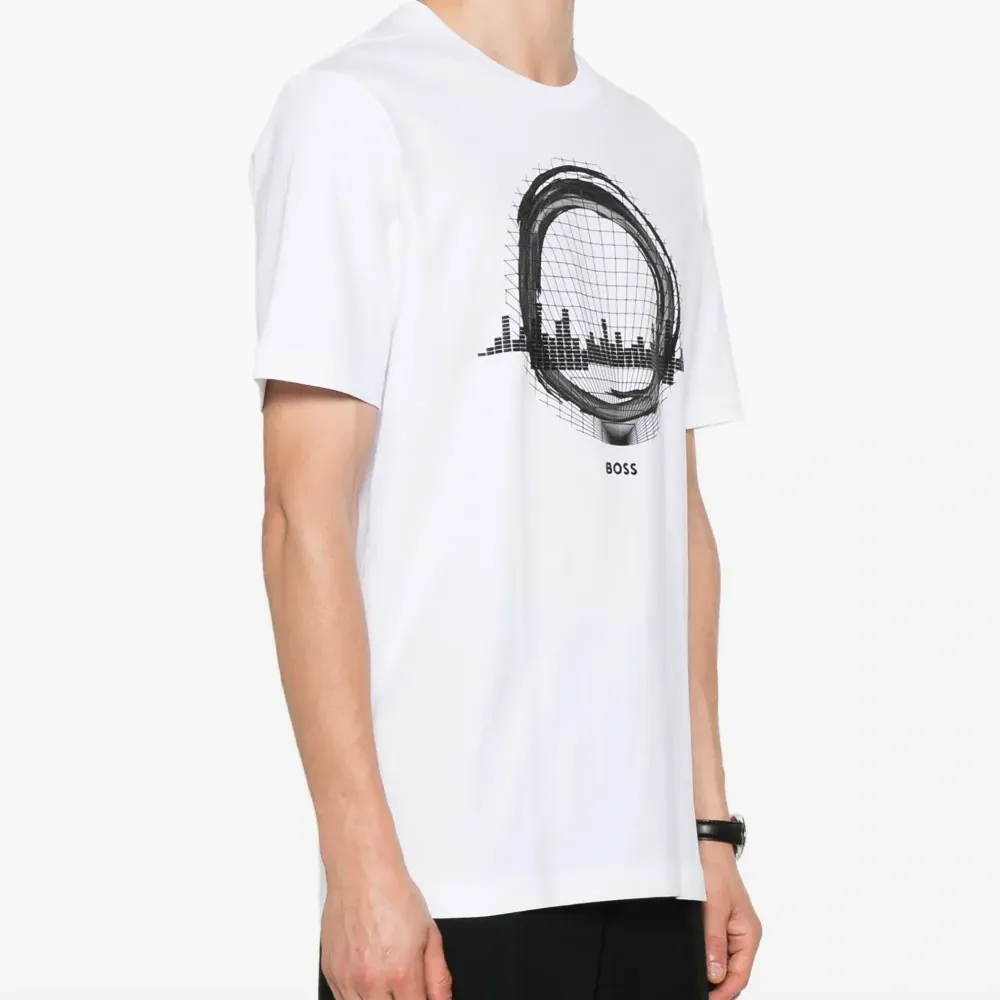 Футболка с графичным принтом