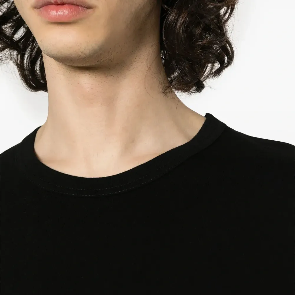 Футболка с круглым вырезом