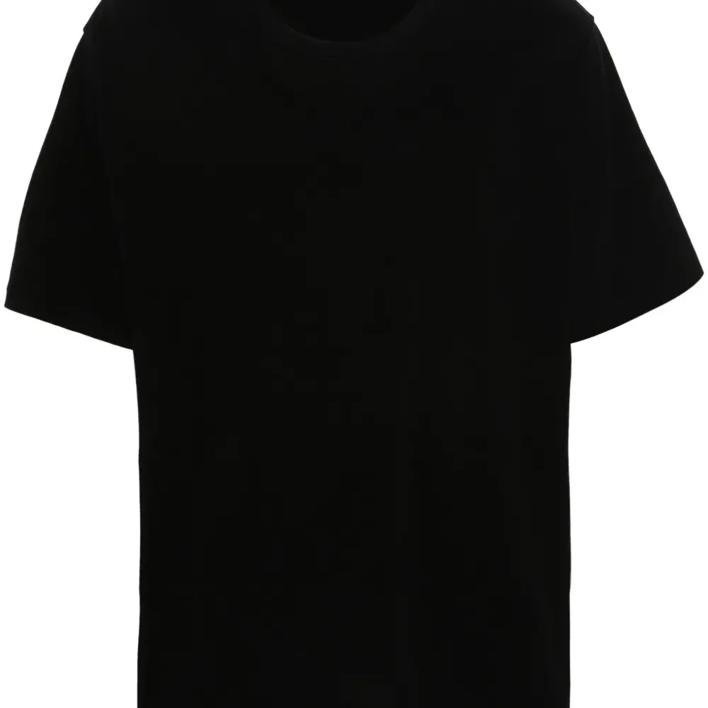 Футболка с круглым вырезом