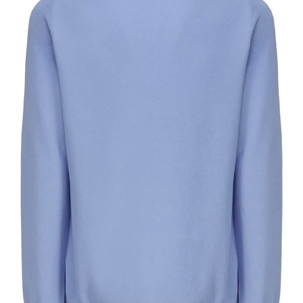 Свитер с круглым вырезом