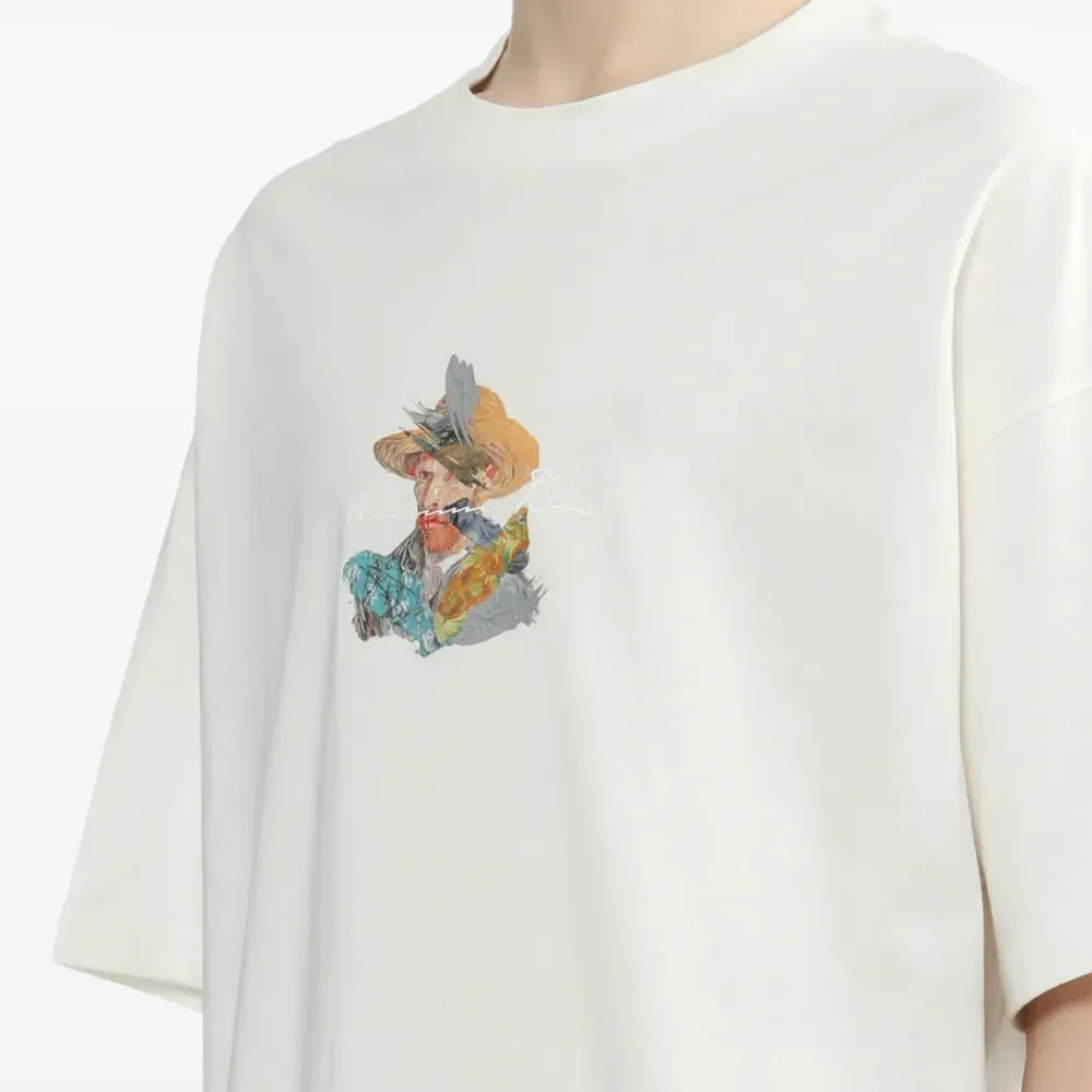 Футболка с графичным принтом Футболка с графичным принтом