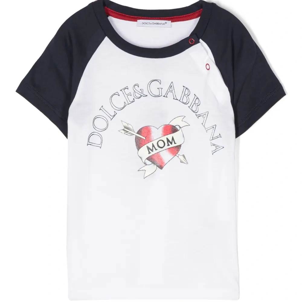 Футболка с логотипом