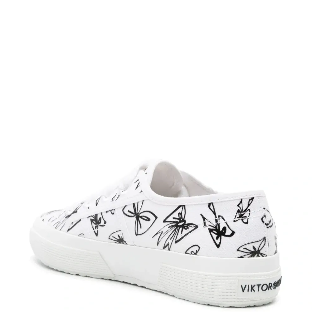 Кеды с принтом из коллаборации с Superga