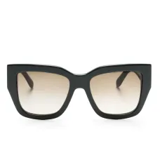 Солнцезащитные очки в массивной оправе Солнцезащитные очки в массивной оправе