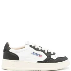 Кеды с нашивкой-логотипом