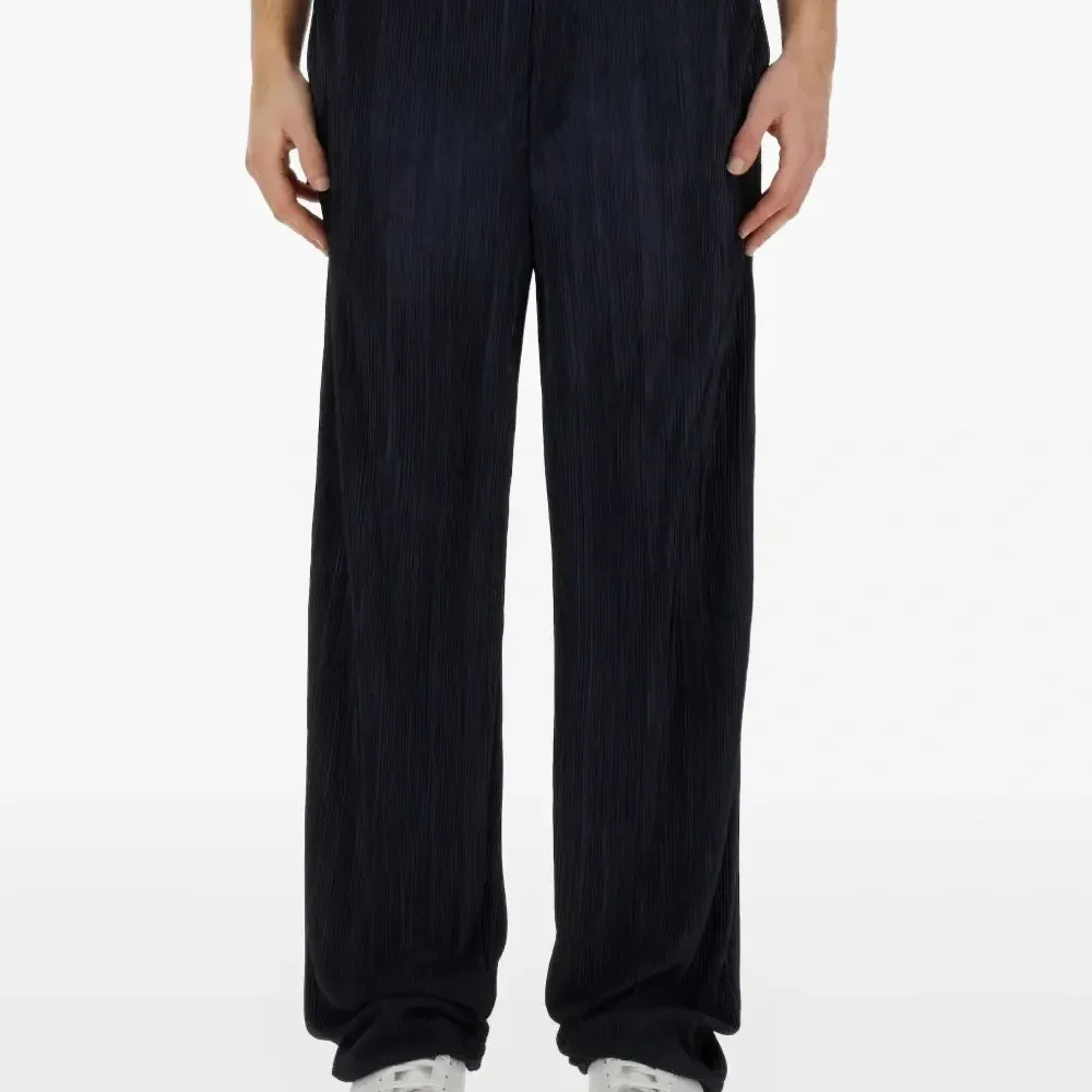 Плиссированные спортивные штаны