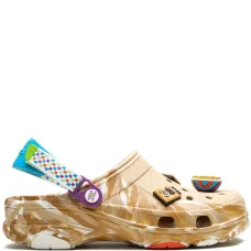 Клоги Classic All-Terrain из коллаборации с Cinnamon Toast Клоги Classic All-Terrain из коллаборации с Cinnamon Toast