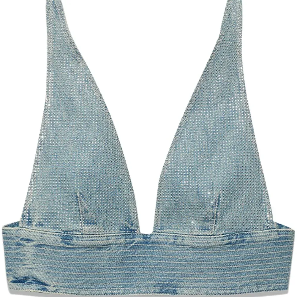 Укороченный джинсовый топ со стразами