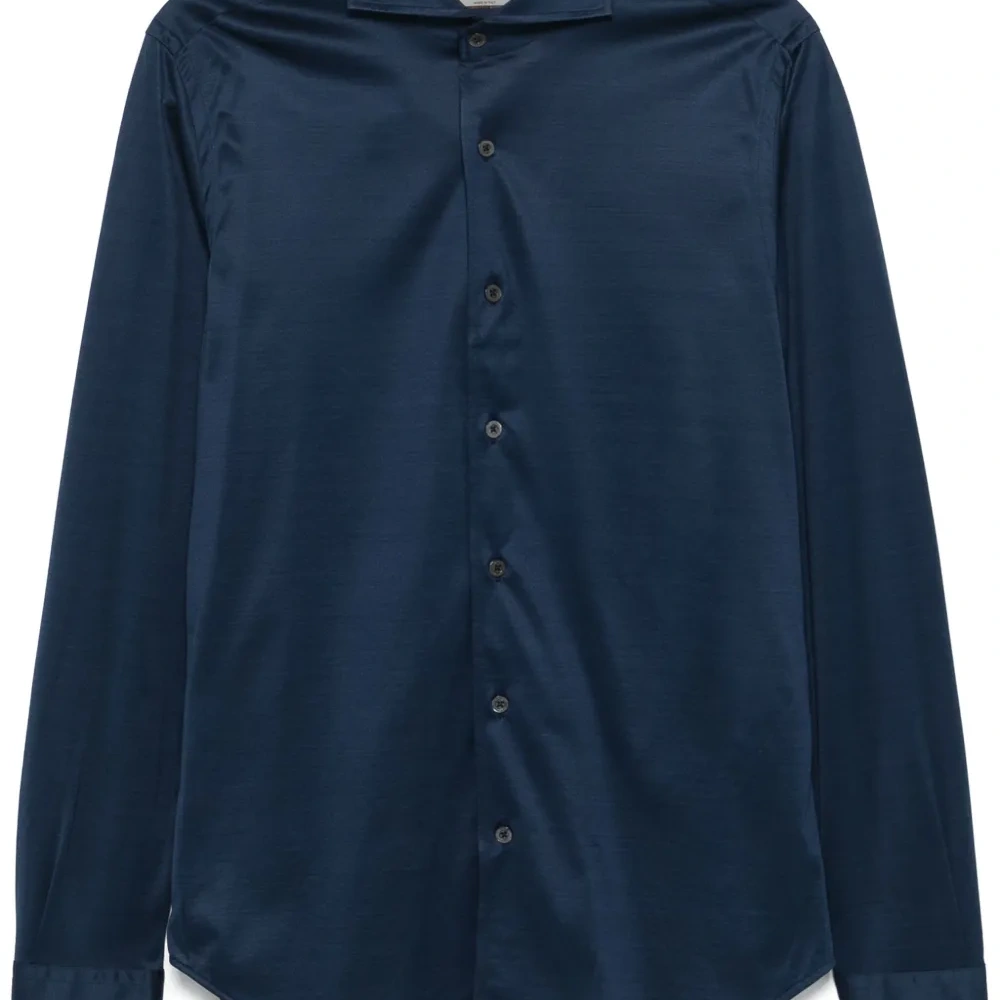 Рубашка на пуговицах