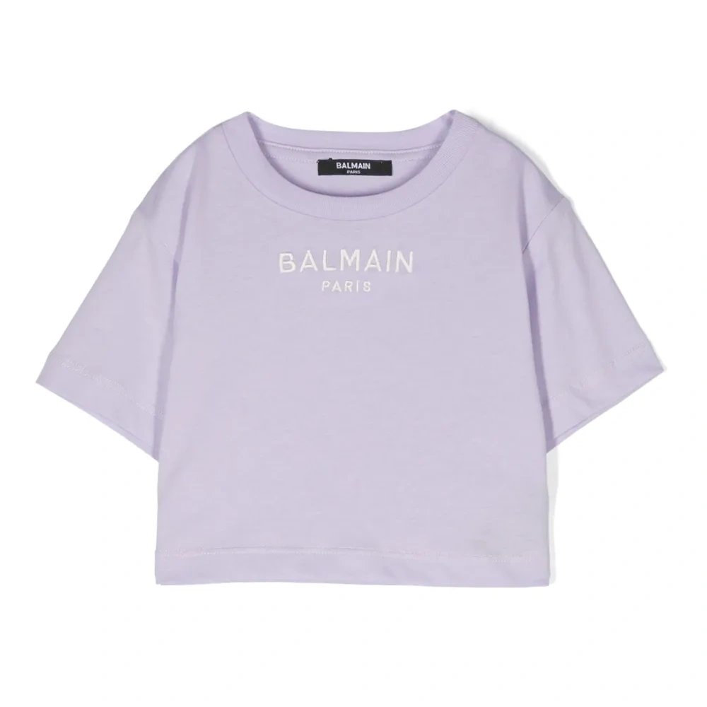 Футболка с вышитым логотипом