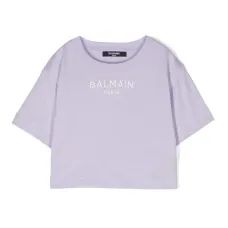 Футболка с вышитым логотипом