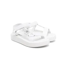 Сандалии на платформе