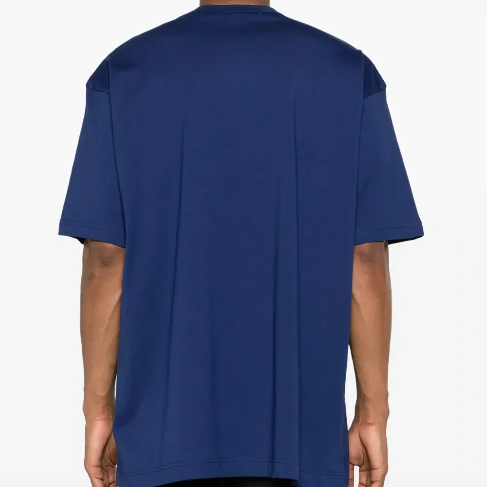 Футболка с логотипом Футболка с логотипом