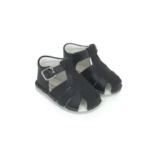 Сандалии с ремешками