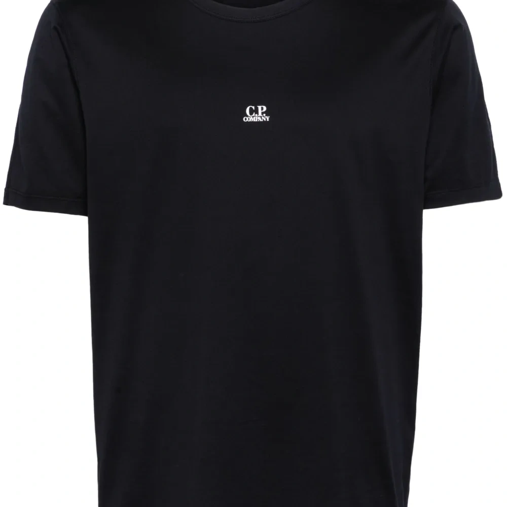 Футболка с логотипом