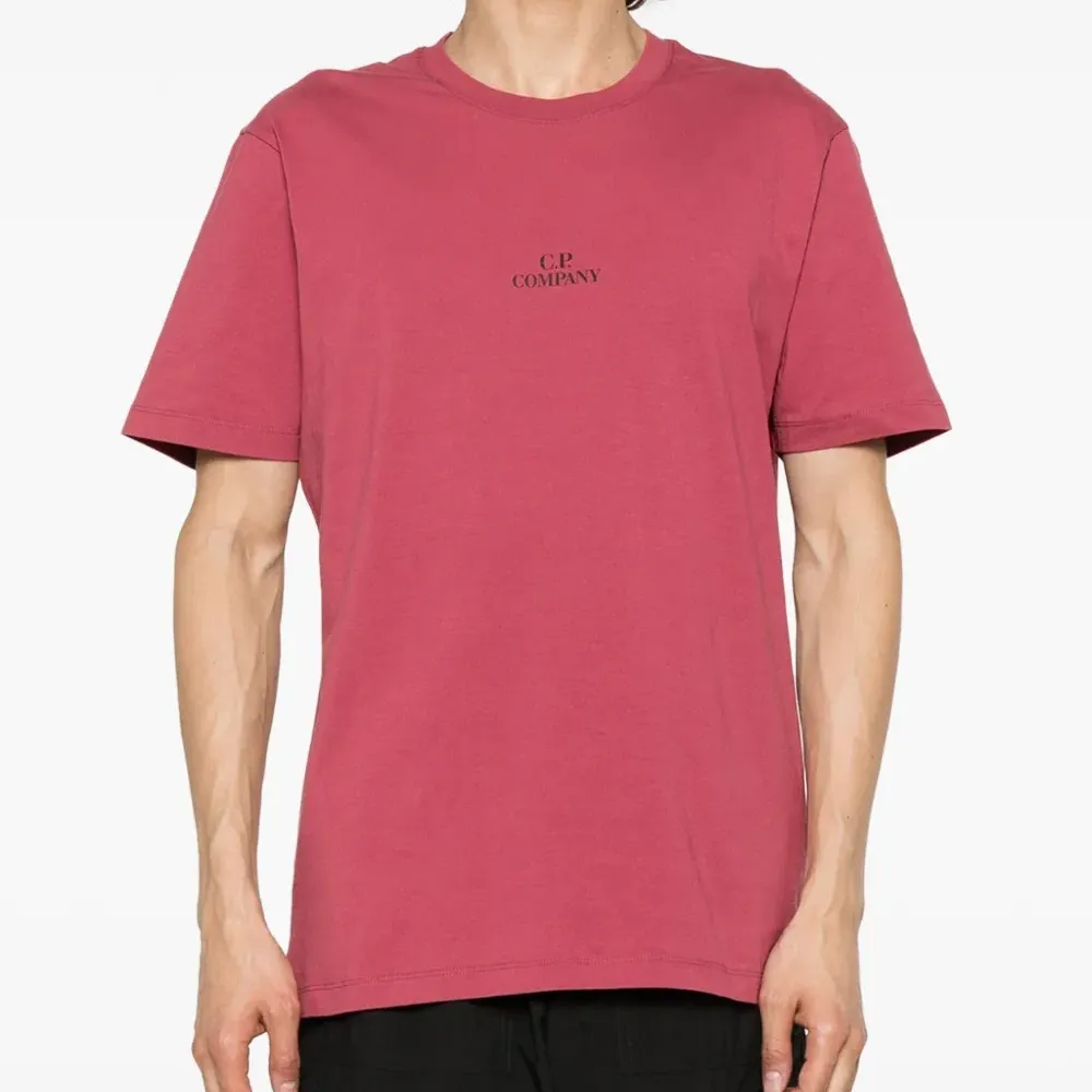 Футболка с логотипом