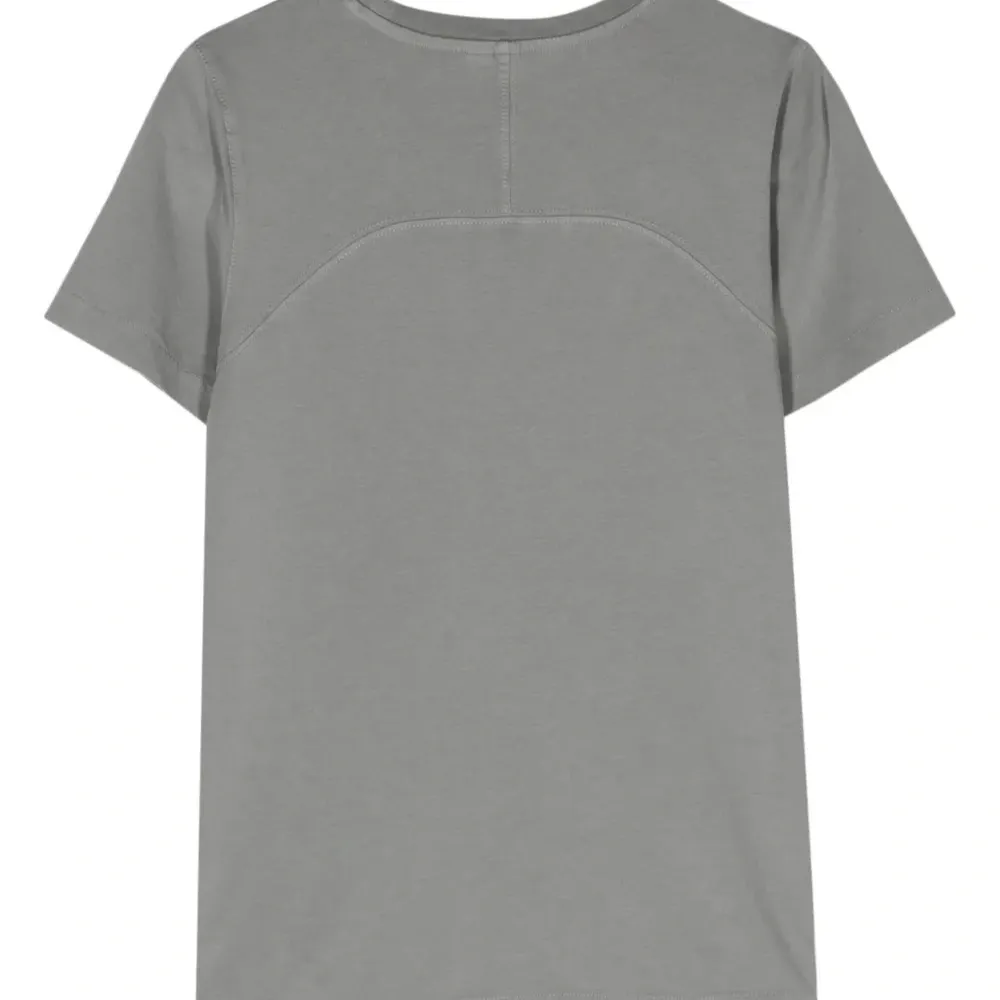 Укороченная футболка с круглым вырезом