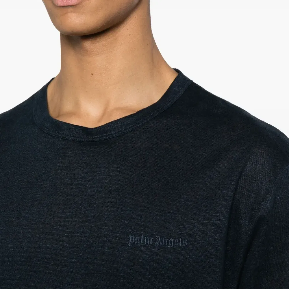 Льняная футболка с вышитым логотипом