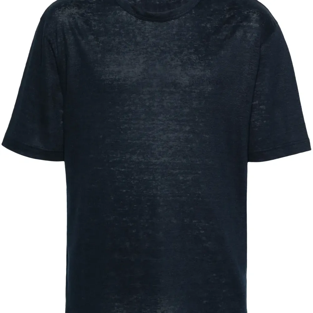 Льняная футболка с вышитым логотипом